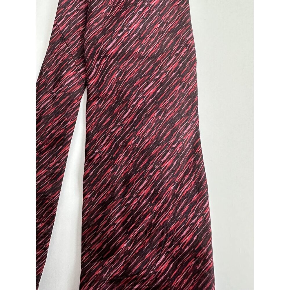 UMBERTO BOSSI Handmade 100% Silk Tie Men's Red Pink Black Necktie‎  Geometric